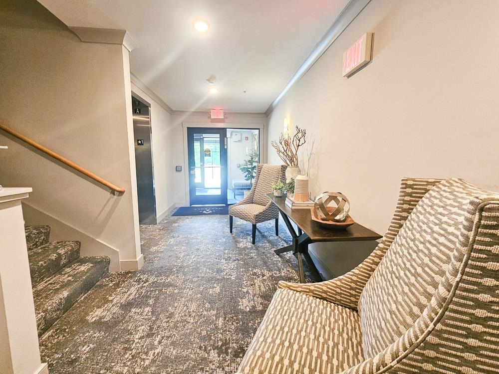 2075 Lafayette Road, Unit 24 Portsmouth, NH 03801 - Photo 4 of 47