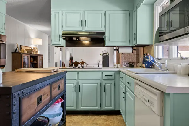 $499,000 | 6323 Shirley Pond Road, Harrison, TN 37341