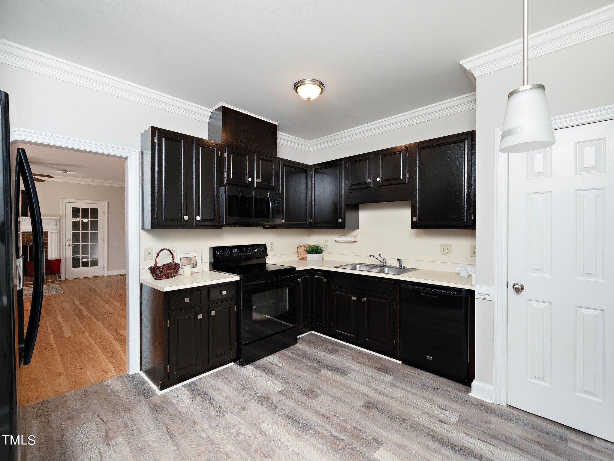 8307 Wycombe Lane Raleigh, NC 27615 - Photo 14 of 29 11-web-or-mls-8307 Wycombe-9