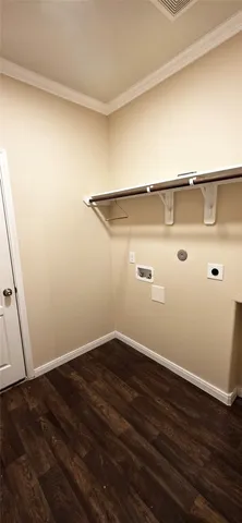 a view of utility room