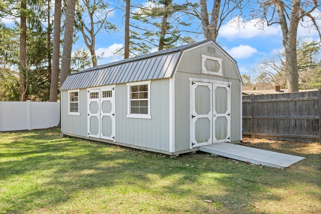 17 Francine Road Raynham, MA 02767 - Photo 15 of 17