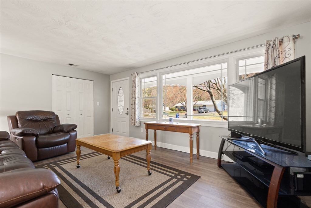 17 Francine Road Raynham, MA 02767 - Photo 6 of 17