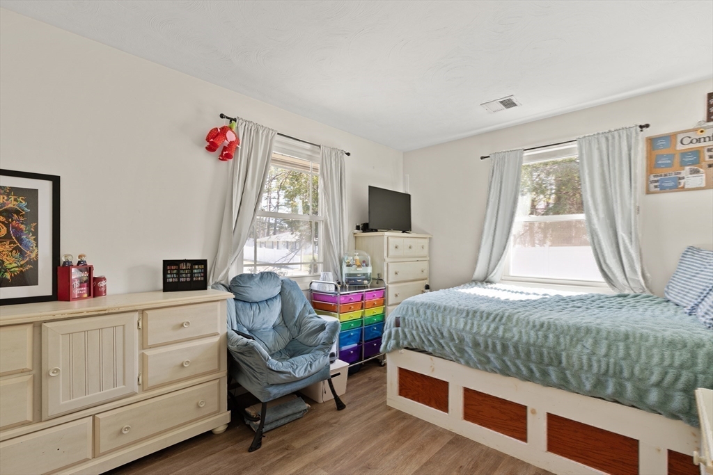 17 Francine Road Raynham, MA 02767 - Photo 10 of 17