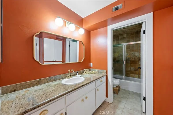 $2,500 | 4524 Tujunga Avenue, Unit 4, North Hollywood, CA 91602