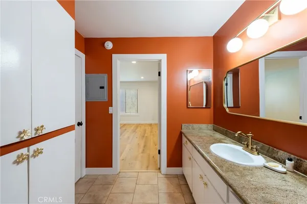 $2,500 | 4524 Tujunga Avenue, Unit 4, North Hollywood, CA 91602