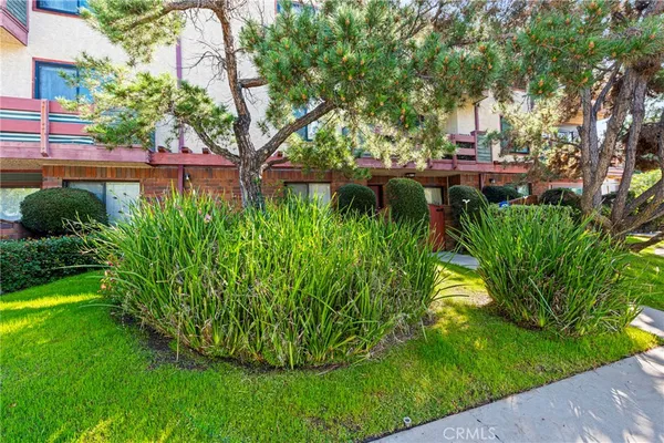 $2,500 | 4524 Tujunga Avenue, Unit 4, North Hollywood, CA 91602