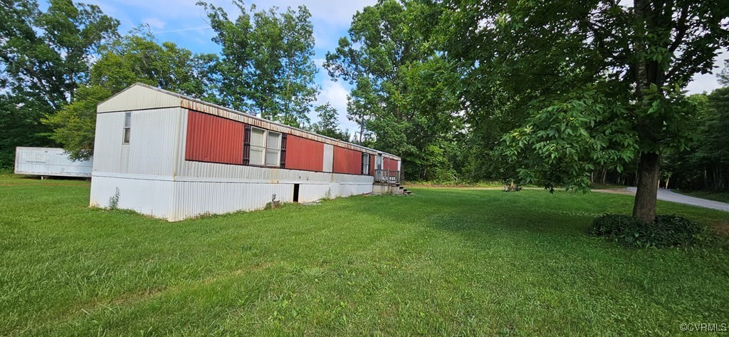 2718 Germantown Road Keysville, VA 23947 - Photo 2 of 16 View of side of property with a lawn
