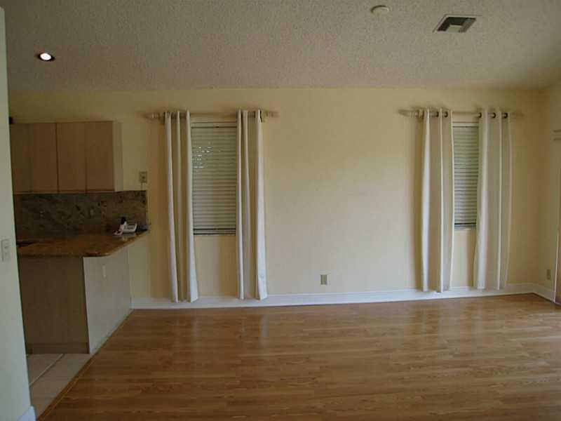 7950 Nadmar Avenue Boca Raton, FL 33434 - Photo 10 of 34 Family/Great Room