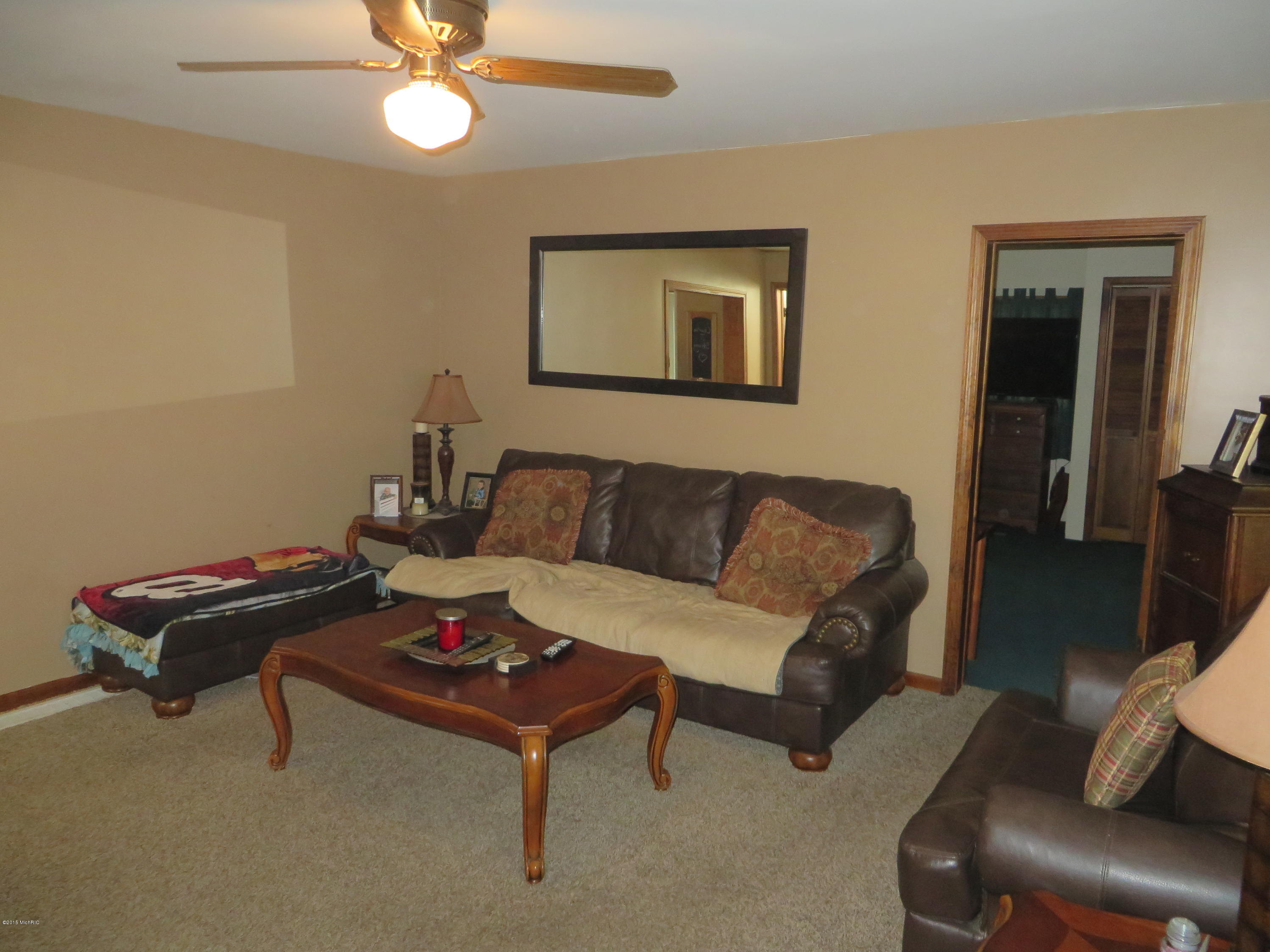 4627 West Muskrat Road Sheridan, MI 48884 - Photo 9 of 17 IMG_0075