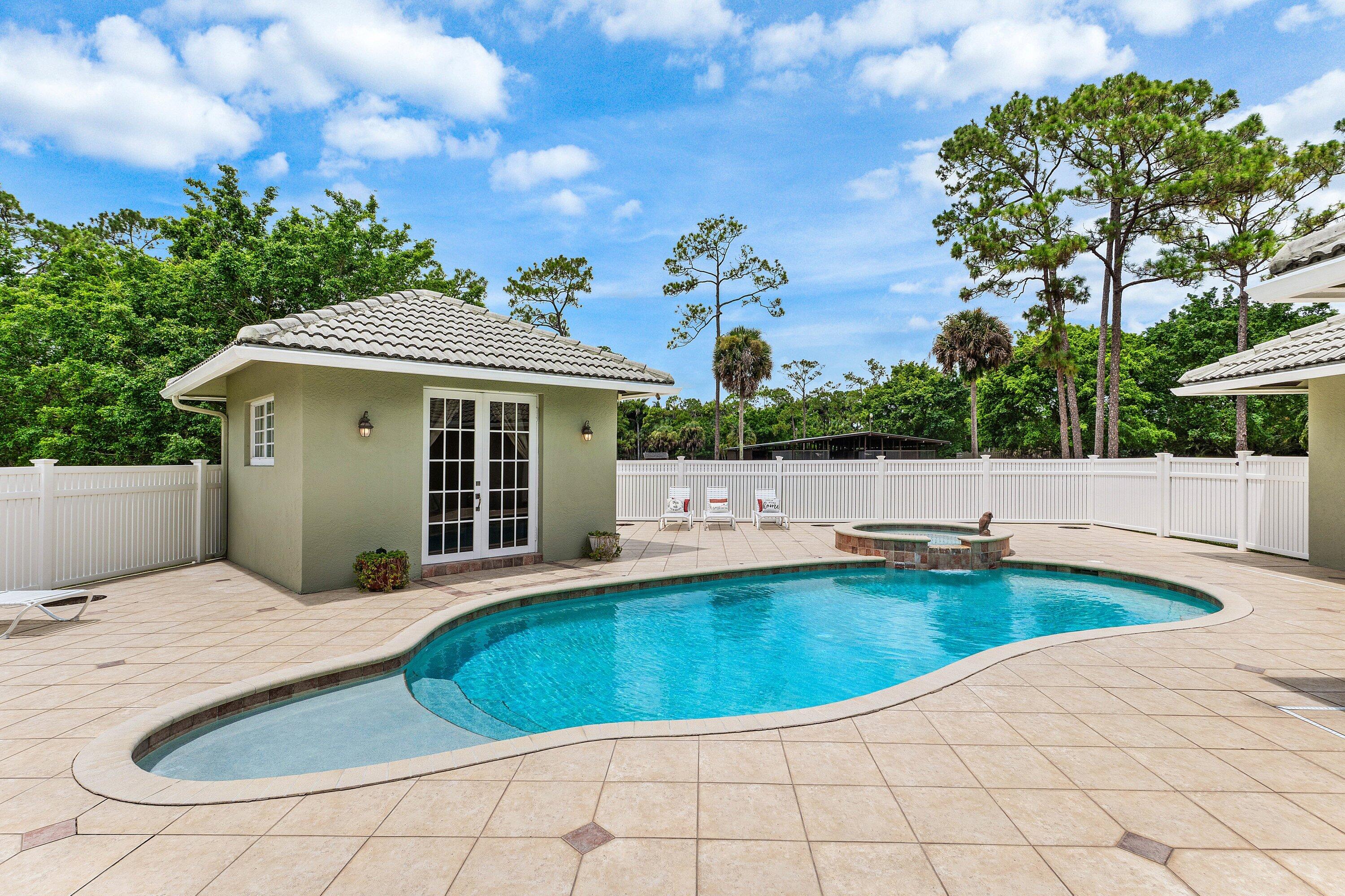 2749 A Road Loxahatchee, FL 33470 - Photo 39 of 66 037-2749ARoad-LoxahatcheeGroves-FL-33470
