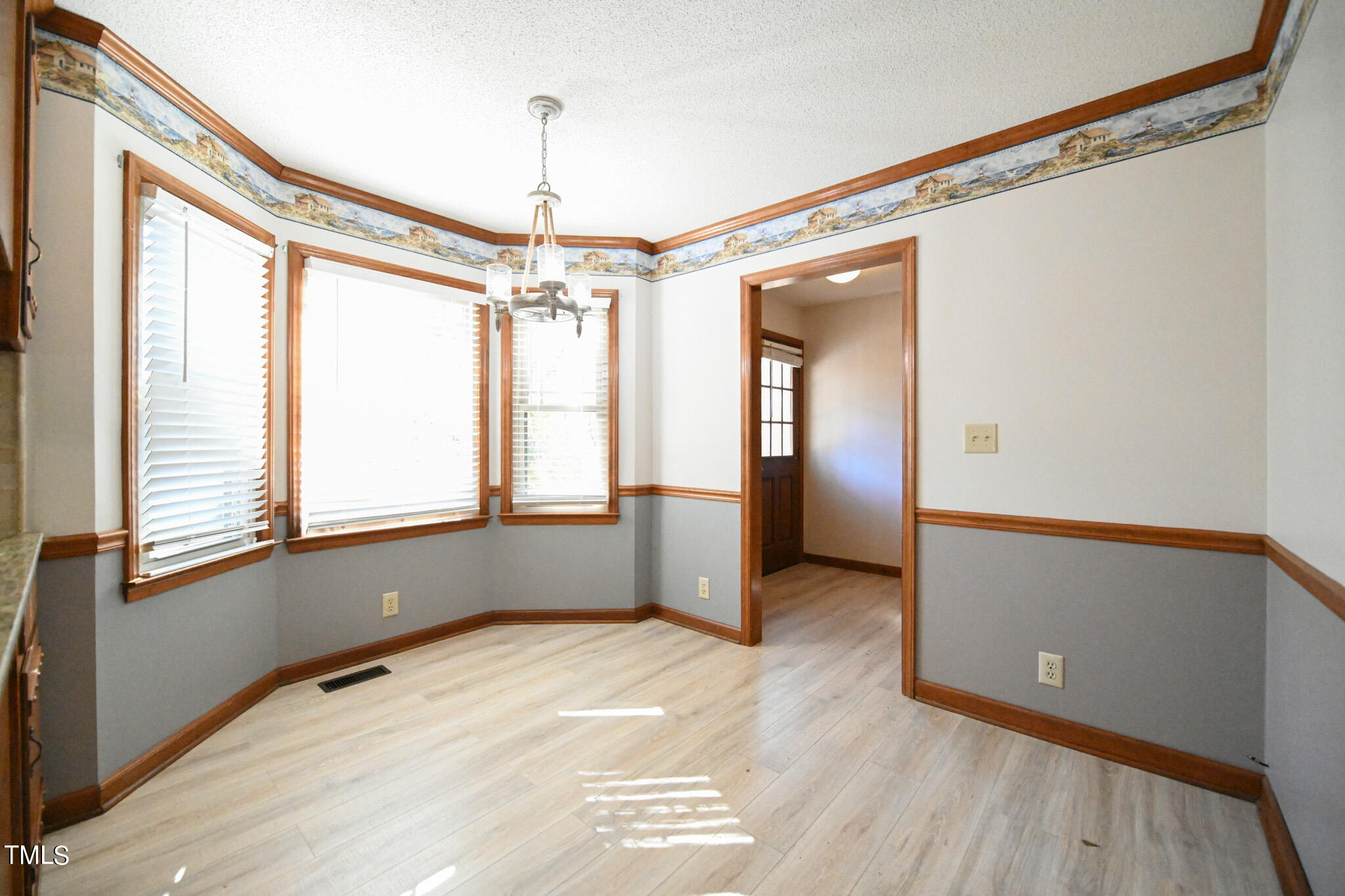 1609 Spennymore Road Raleigh, NC 27603 - Photo 14 of 37 012