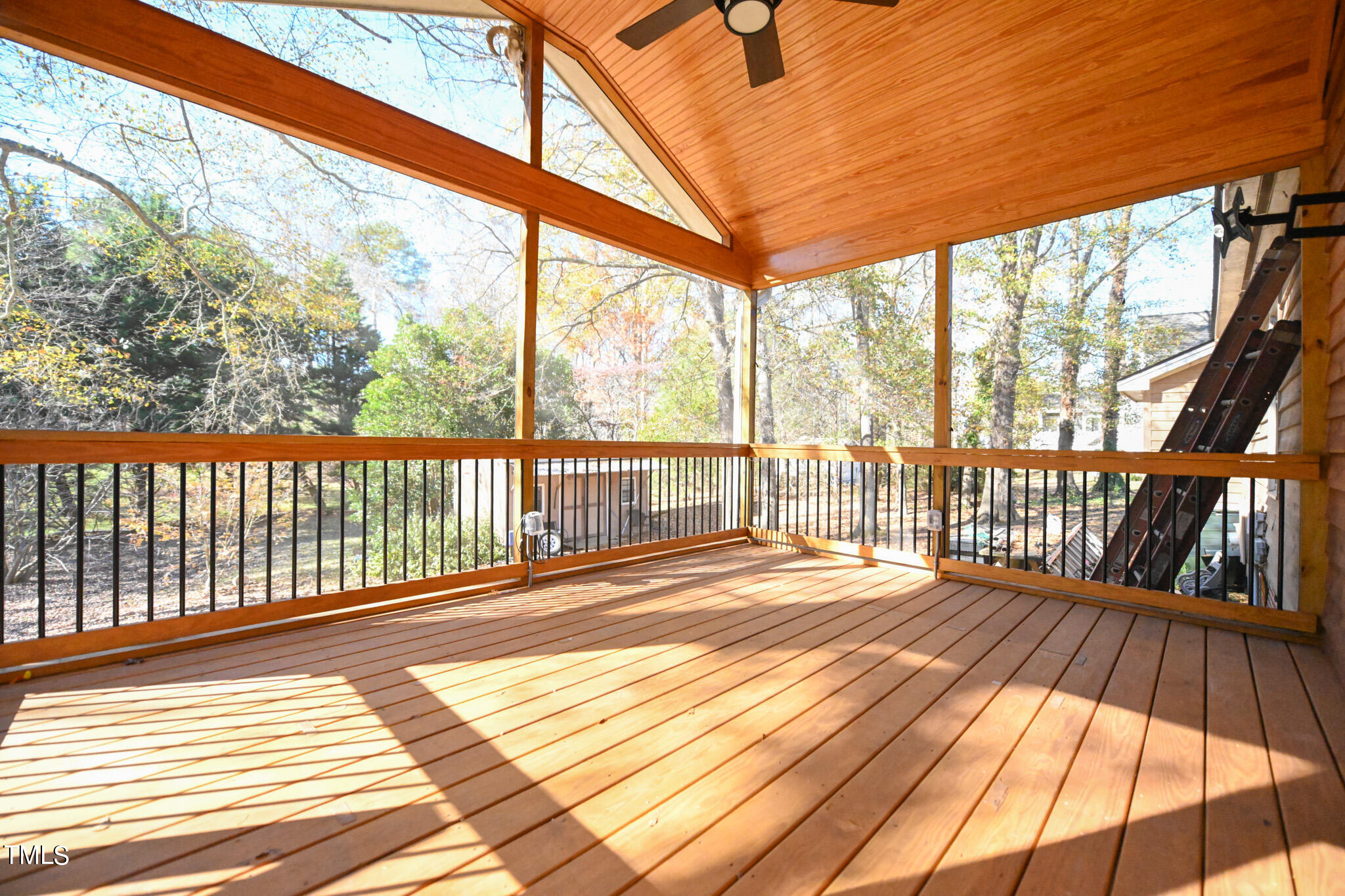 1609 Spennymore Road Raleigh, NC 27603 - Photo 31 of 37 029