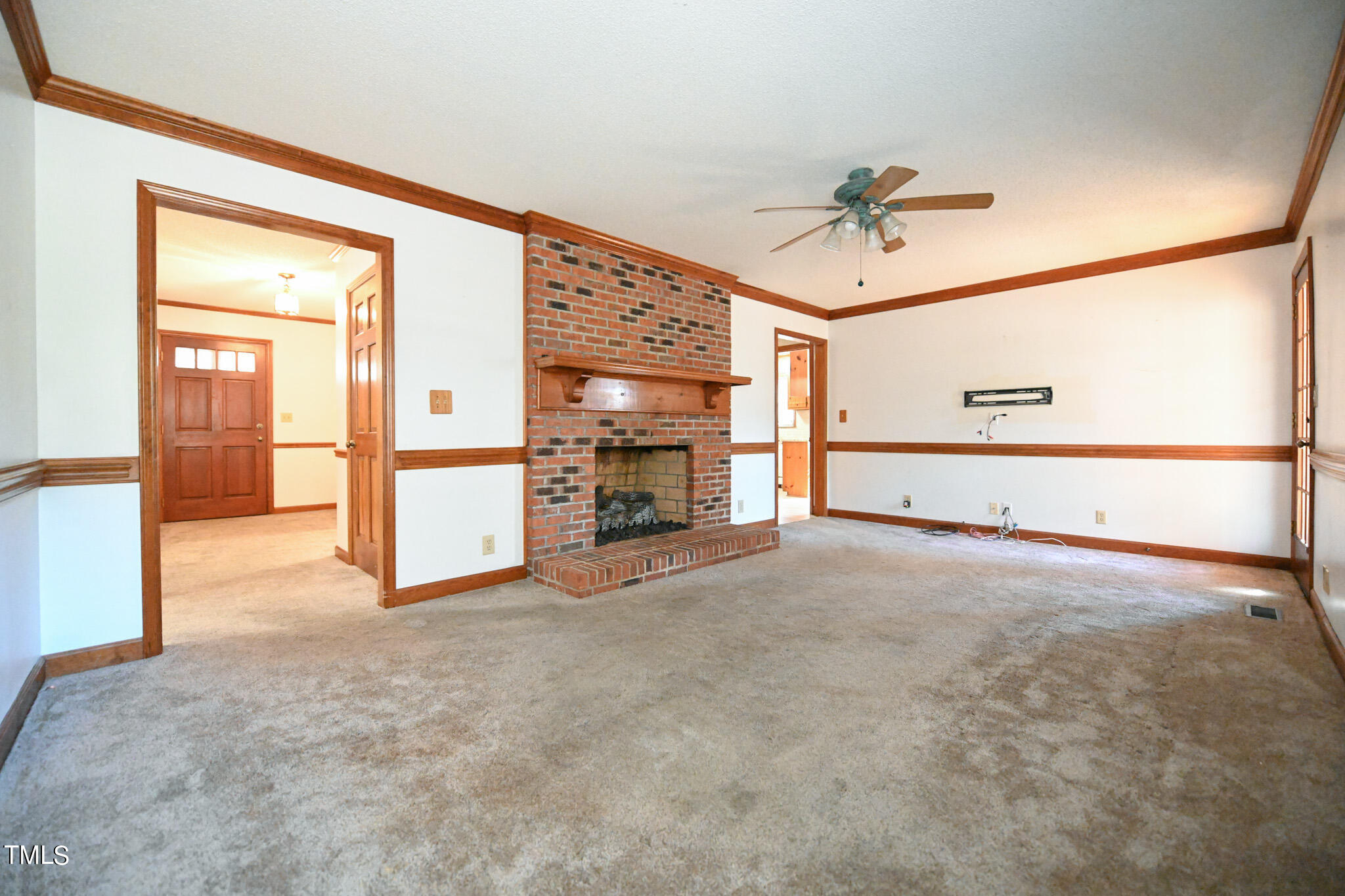 1609 Spennymore Road Raleigh, NC 27603 - Photo 8 of 37 006