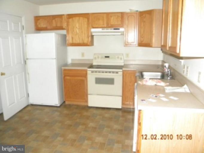 1705 Ridgely Road Edgewater, MD 21037 - Photo 3 of 3 Kitchen