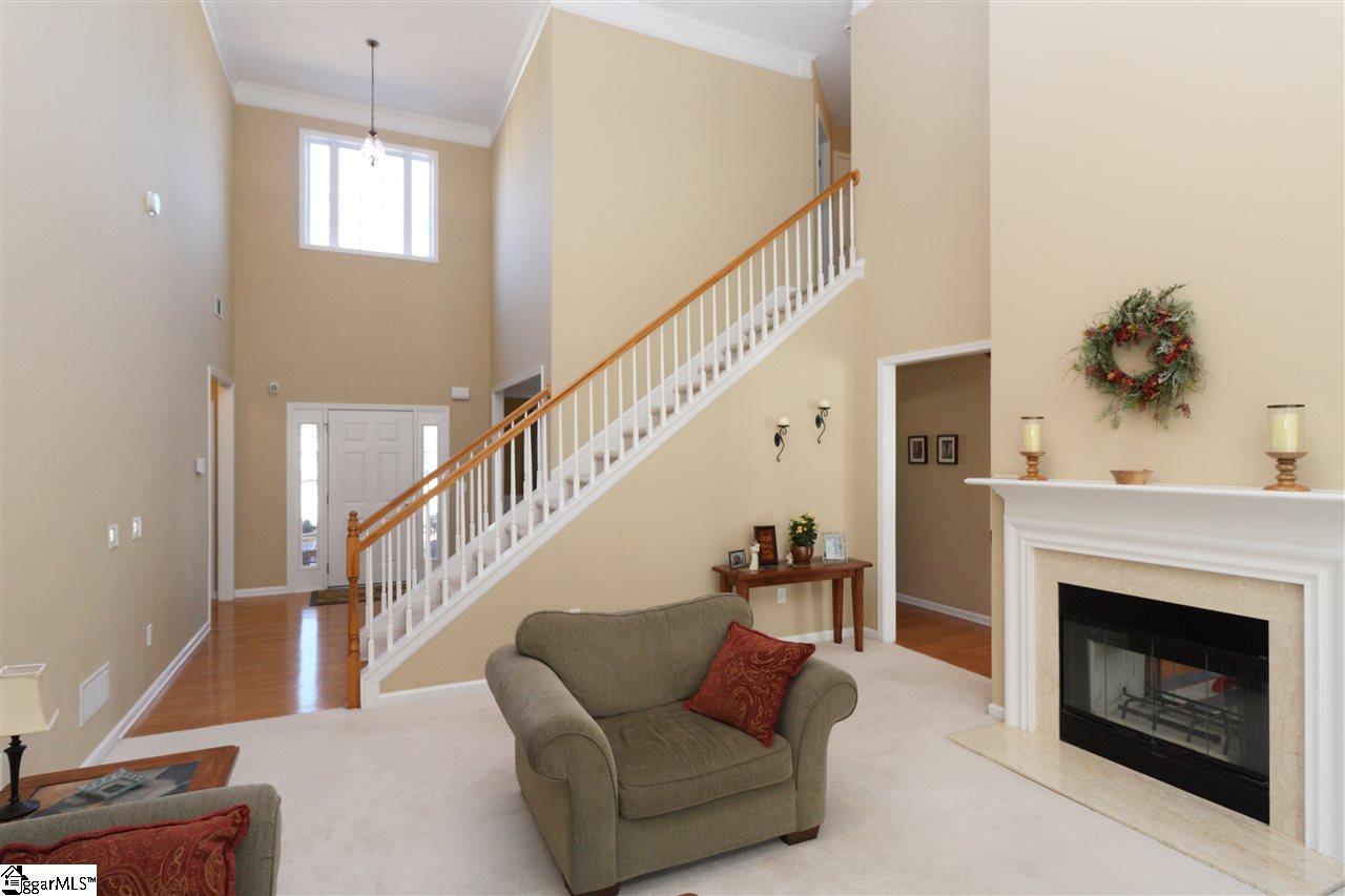 27 Springleaf Court Simpsonville, SC 29681 - Photo 3 of 26 Gallery Image 3