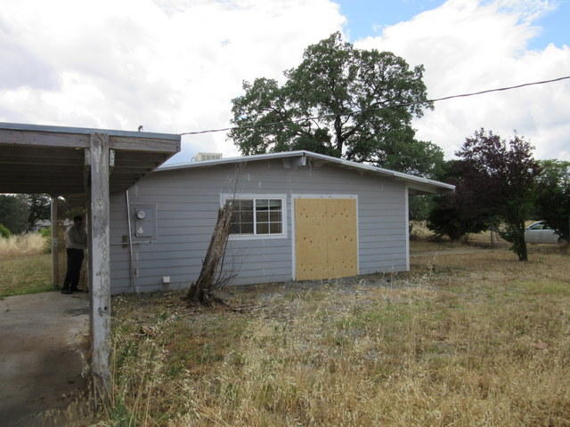 10191 Frazier Road Redding, CA 96003 - Photo 12 of 21 IMG_2081