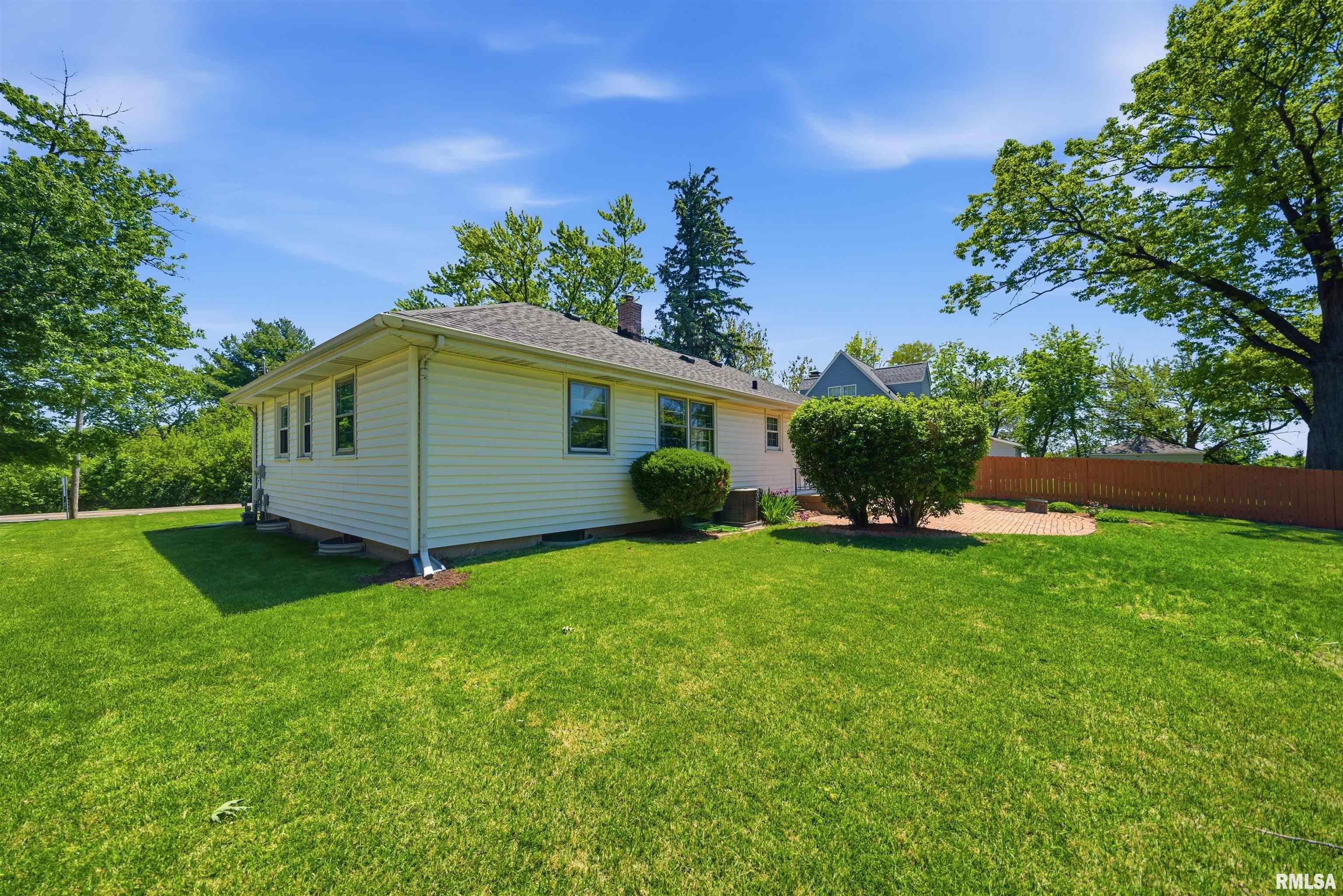 5203 North Sheridan Road Peoria, IL 61614 - Photo 26 of 31