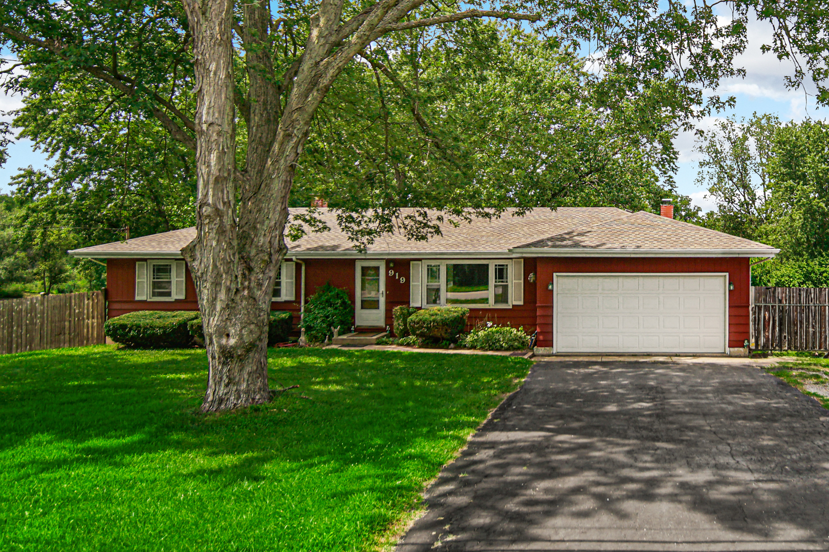 919 Marley Road New Lenox, IL 60451 - Photo 1 of 24 Gallery Image 1