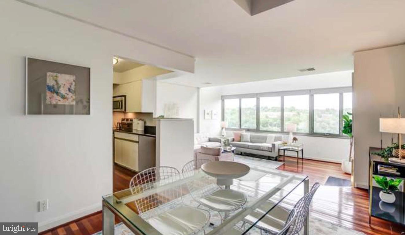 2501 M Street Northwest, Unit 722 Washington, DC 20037 - Photo 11 of 23 Bright and airy urban living space.