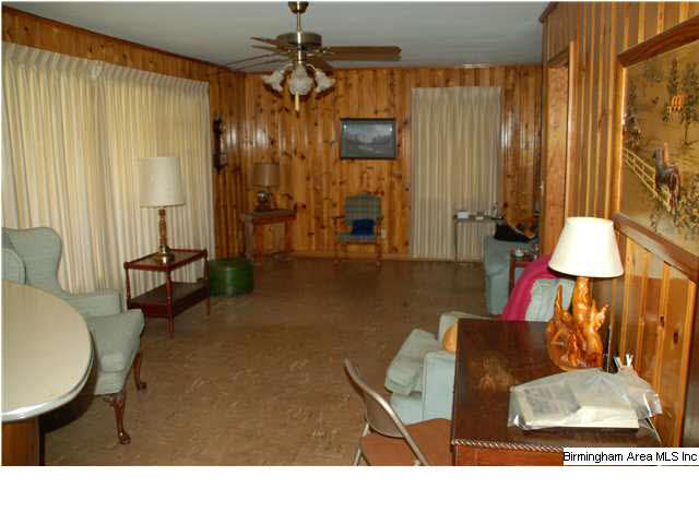 2052 Pershing Road Birmingham, AL 35214 - Photo 7 of 19