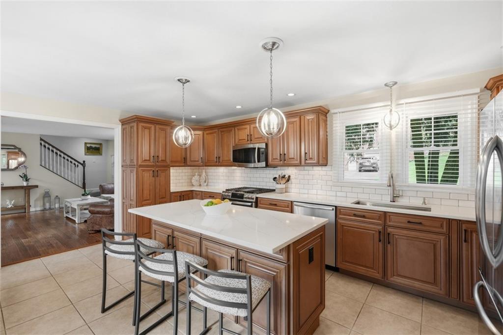 836 Old Thorn Run Road Coraopolis, PA 15108 - Photo 8 of 50