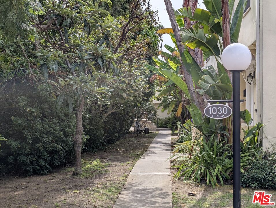 1030 5th Street, Unit C Santa Monica, CA 90403 - Photo 15 of 16