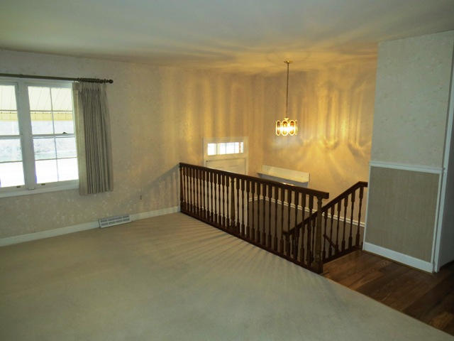 4492 The Great Road Fieldale, VA 24089 - Photo 13 of 40 LIVING ROOM