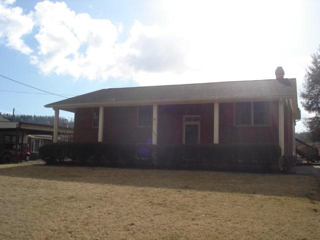 4492 The Great Road Fieldale, VA 24089 - Photo 2 of 40 4492 The Great Rd.