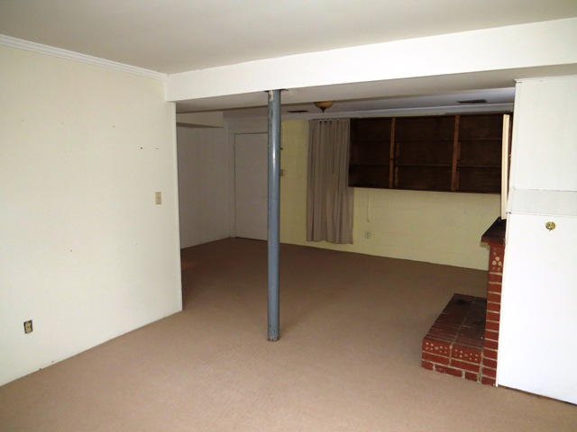 4492 The Great Road Fieldale, VA 24089 - Photo 37 of 40 FAMILY ROOM