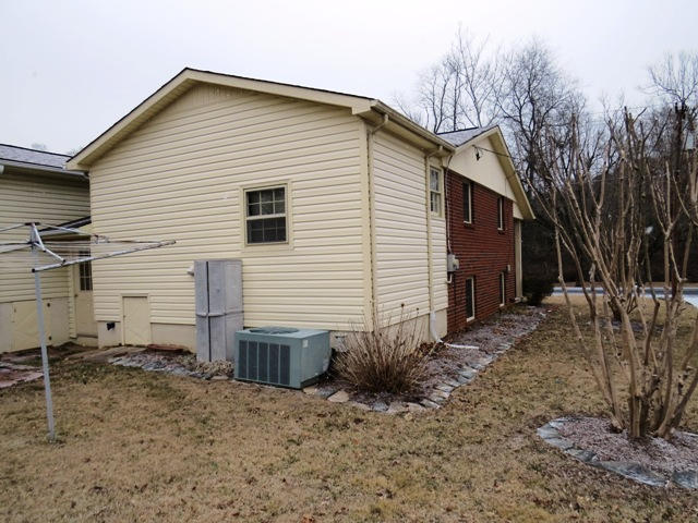 4492 The Great Road Fieldale, VA 24089 - Photo 8 of 40 SIDE VIEW