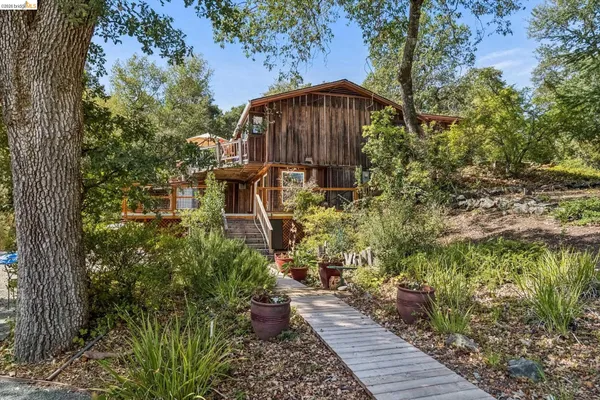 $3,095 | 3625 Madrone Drive, Unit 1, Lafayette, CA 94549