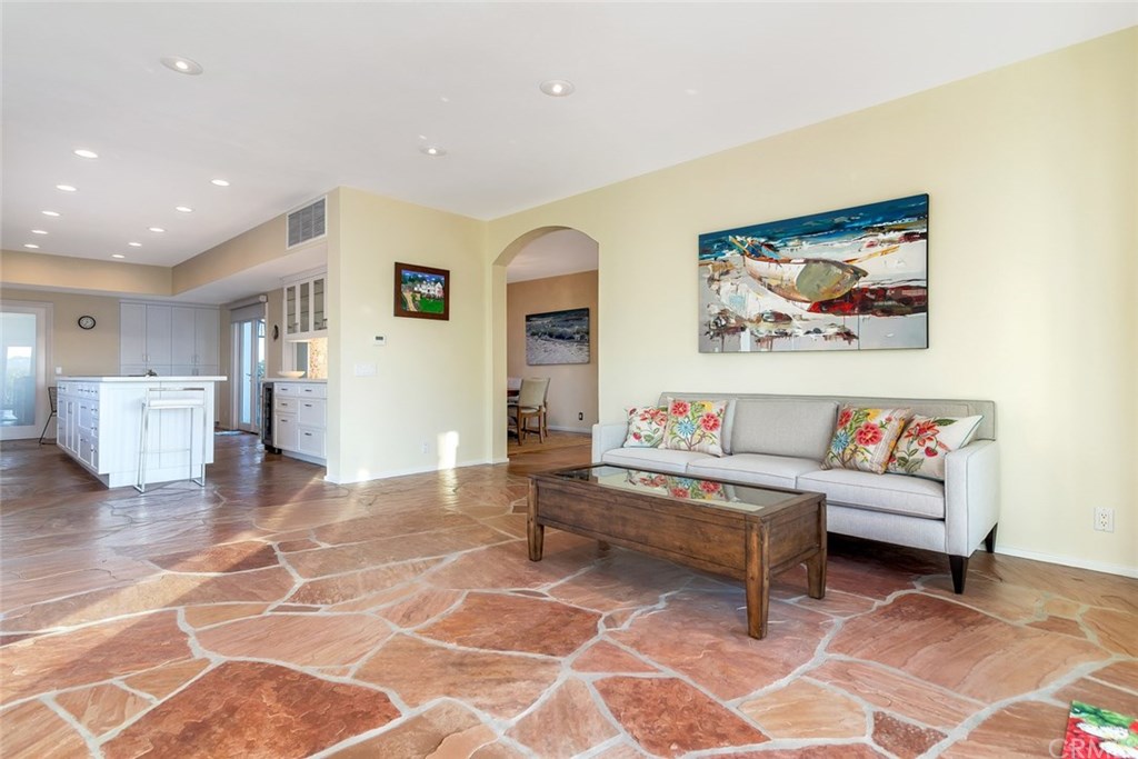 18 Terraza Del Mar Dana Point, CA 92629 - Photo 25 of 50