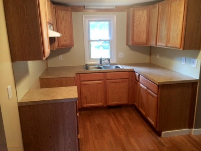 1487 Brooks Road South Muskegon, MI 49442 - Photo 2 of 15 Kit
