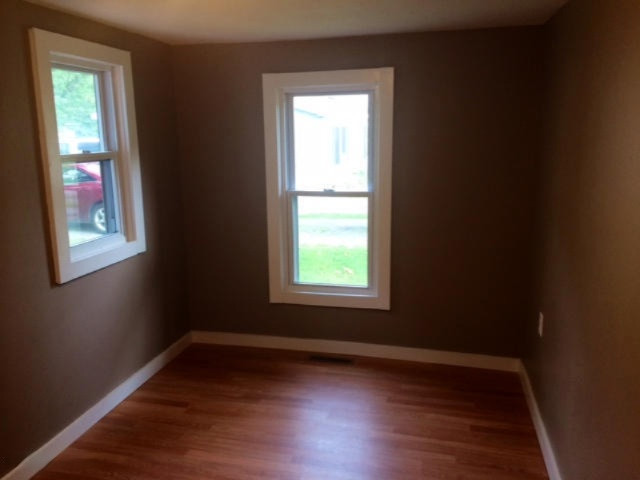 1487 Brooks Road South Muskegon, MI 49442 - Photo 10 of 15 BR 3