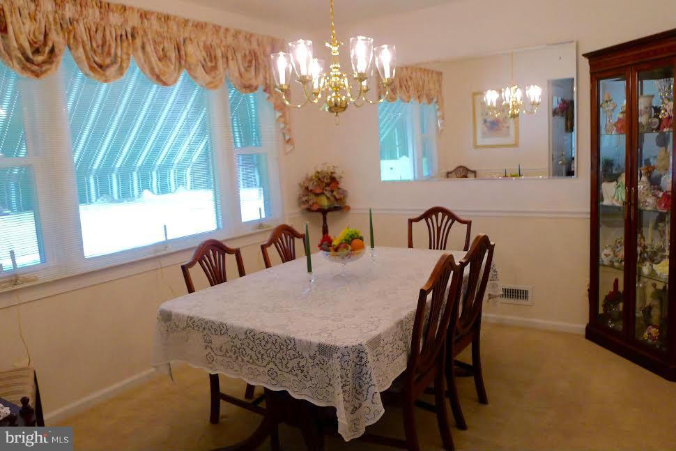 8206 Avondale Road Baltimore, MD 21234 - Photo 11 of 22 Dining Room