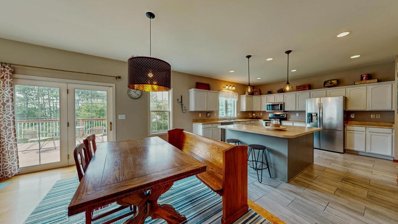 W6272 Apple Fort Atkinson, WI 53538 - Photo 12 of 89