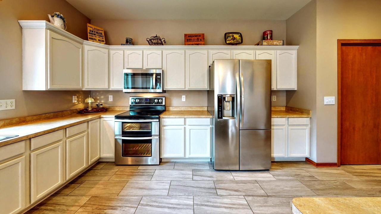 W6272 Apple Fort Atkinson, WI 53538 - Photo 16 of 89