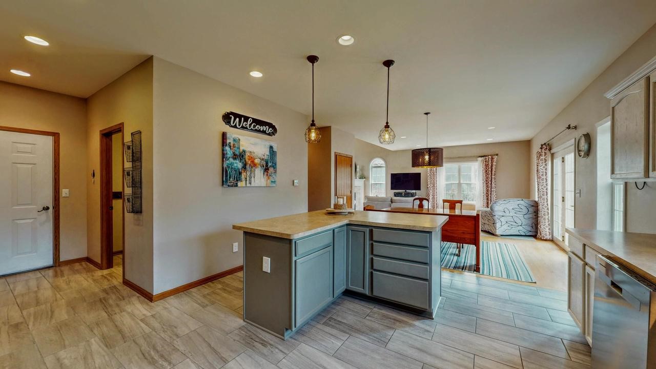 W6272 Apple Fort Atkinson, WI 53538 - Photo 19 of 89