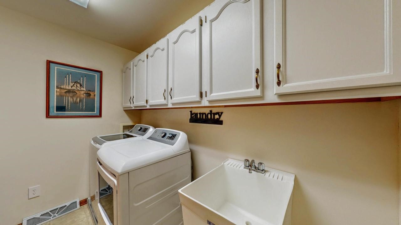 W6272 Apple Fort Atkinson, WI 53538 - Photo 55 of 89