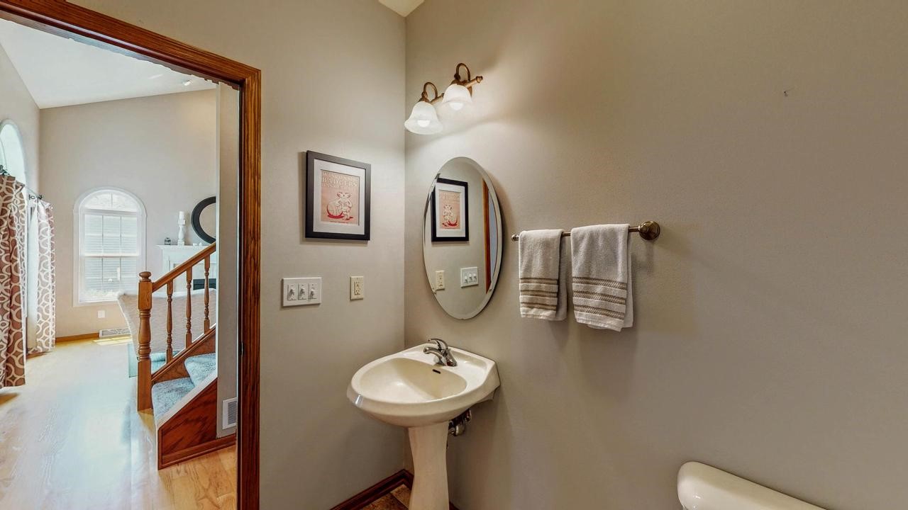 W6272 Apple Fort Atkinson, WI 53538 - Photo 9 of 89