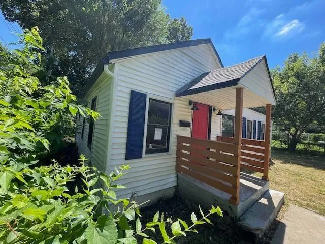 $64,900 | 6013 College Avenue, Kansas City, MO 64130