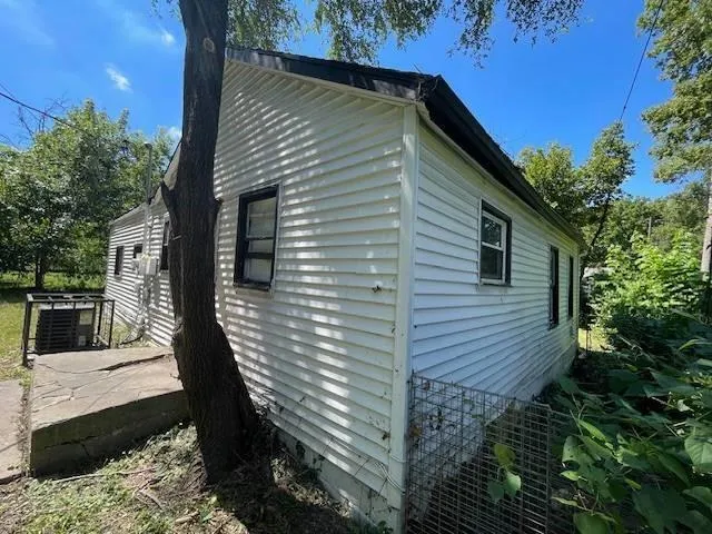 $64,900 | 6013 College Avenue, Kansas City, MO 64130