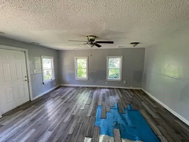 $64,900 | 6013 College Avenue, Kansas City, MO 64130