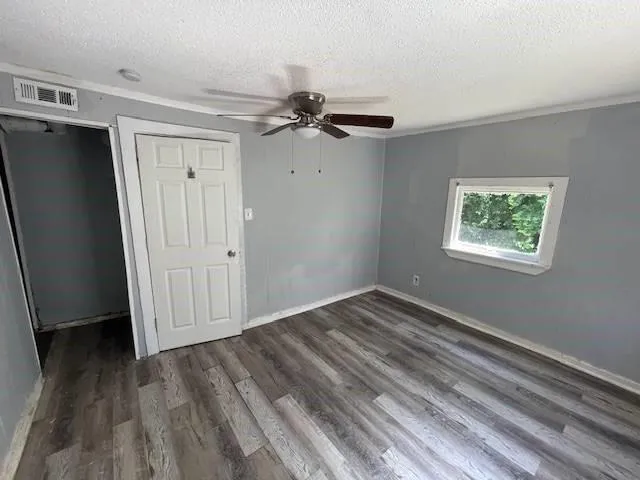 $64,900 | 6013 College Avenue, Kansas City, MO 64130