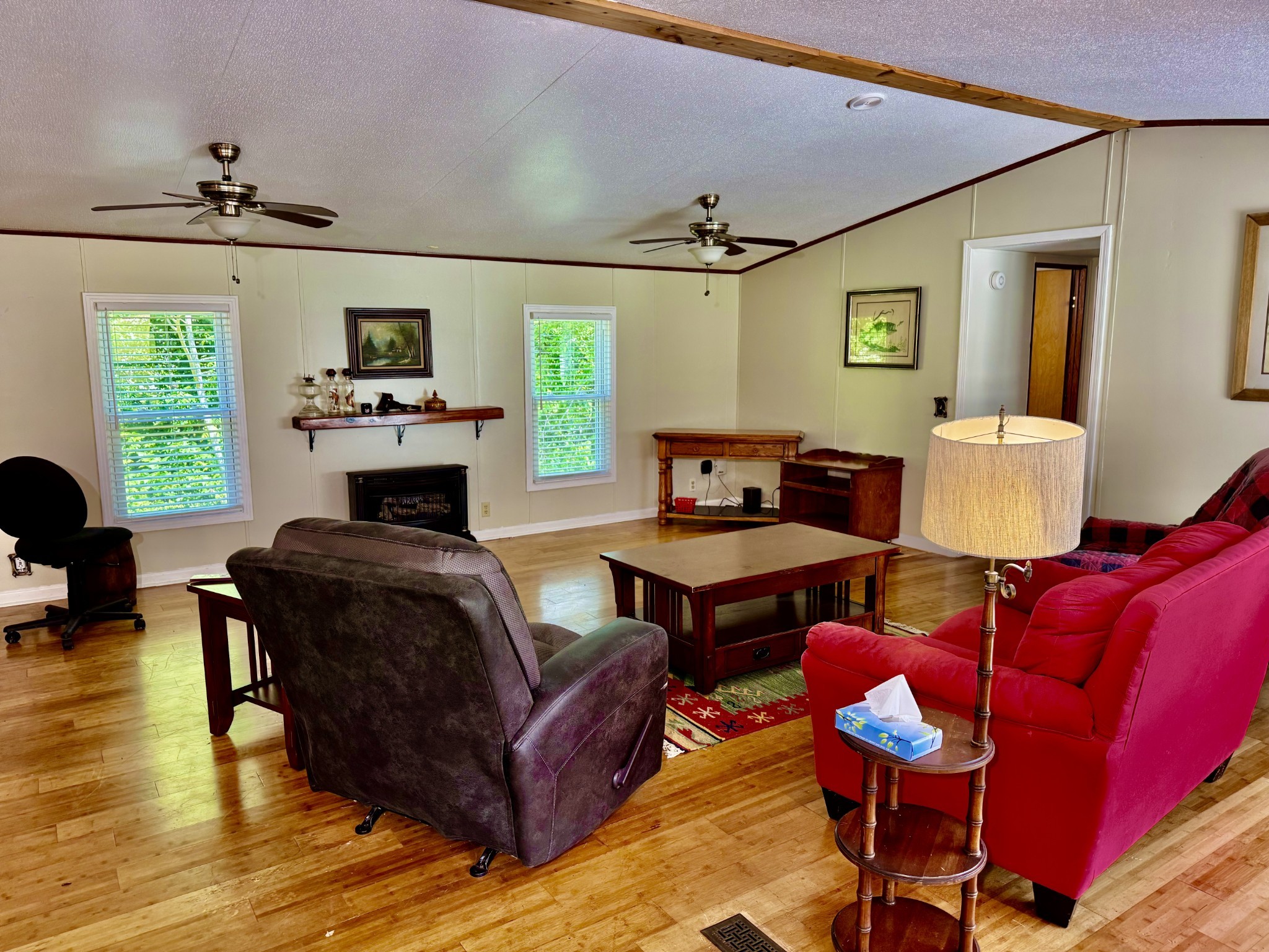 46 Bluff Point Ridge Road Waverly, TN 37185 - Photo 6 of 15 a living room with furniture and a window