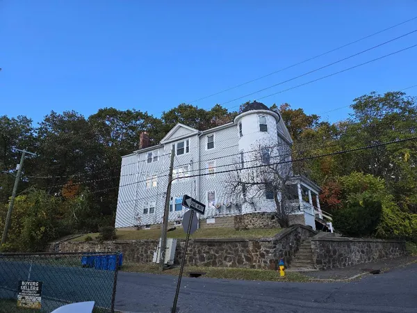 $1,500 | 197 Chestnut Avenue, Waterbury, CT 06710