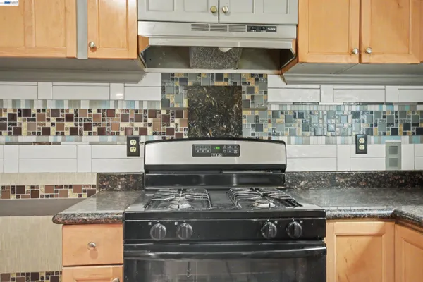 $849,000 | 1536 Garvin Avenue, Richmond, CA 94801