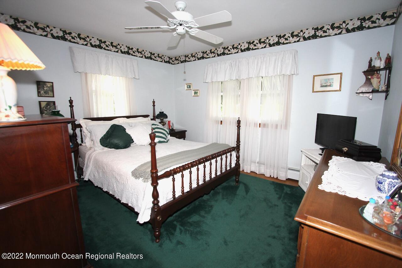 427 Couse Road Neptune Township, NJ 07753 - Photo 10 of 16 427 couse - 9