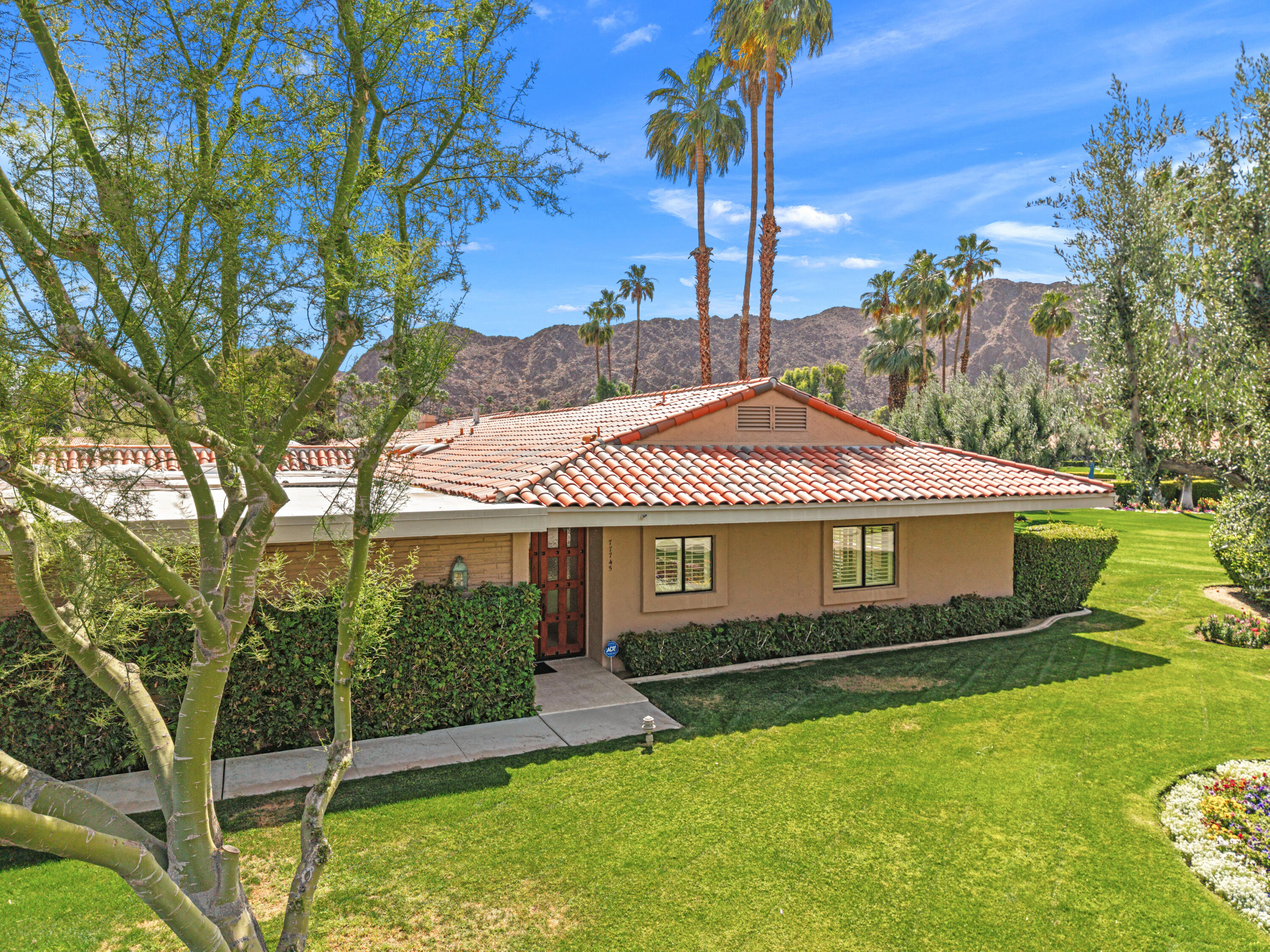 77745 Cherokee Road Indian Wells, CA 92210 - Photo 5 of 62 .