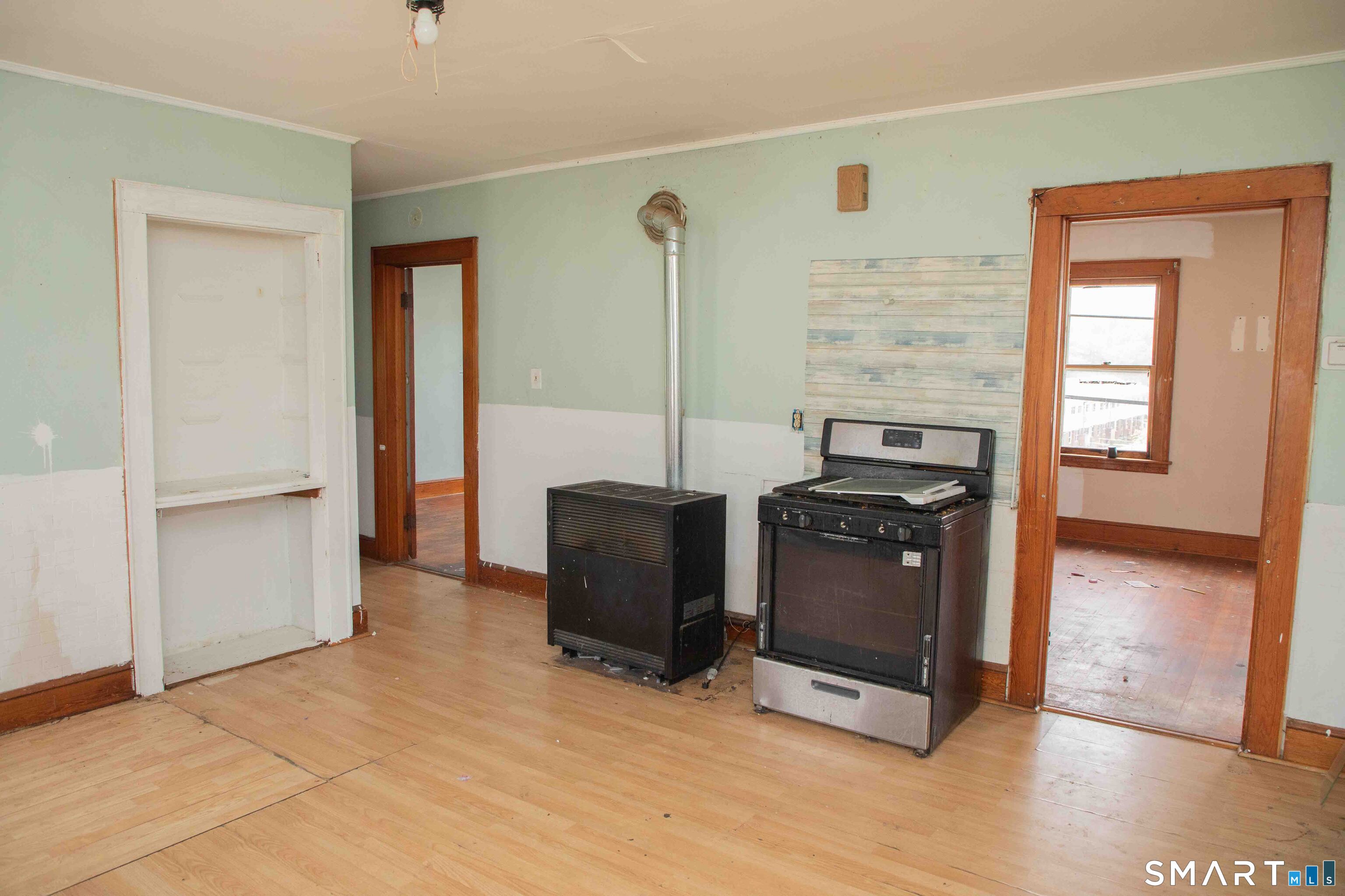 376 Broad Street New Britain, CT 06053 - Photo 22 of 39